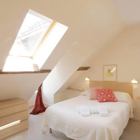 Des Arts Hotel 2*